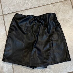 NWT! Zara Kids Black Faux Leather Wrap Skort Skirt 12